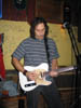 rv2006_whiteguitar01